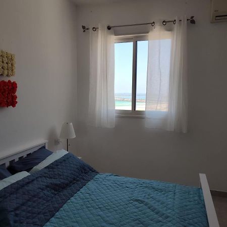 Lovely Three-Room Apartment Above The Promenade Ashdod Exteriör bild